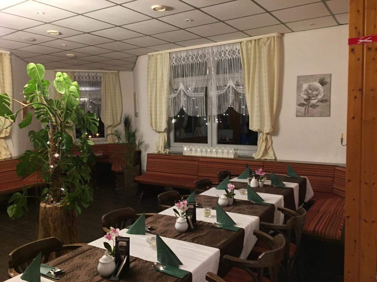 Hotel Restaurant Hohe Tanne Grossbreitenbach Eksteriør bilde